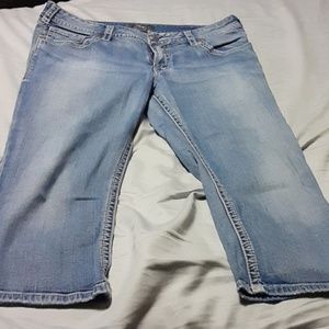 Silver jeans Capris